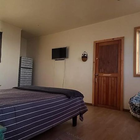 Hostal El Faro Hotel Сан Антонио Екстериор снимка